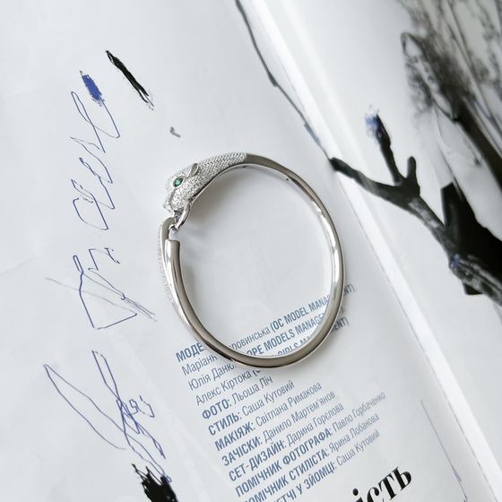 Silver bracelet with phianites