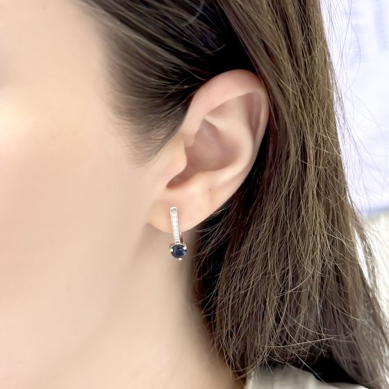 Срібні сережки з сапфіром 1.711ct, фіанітами