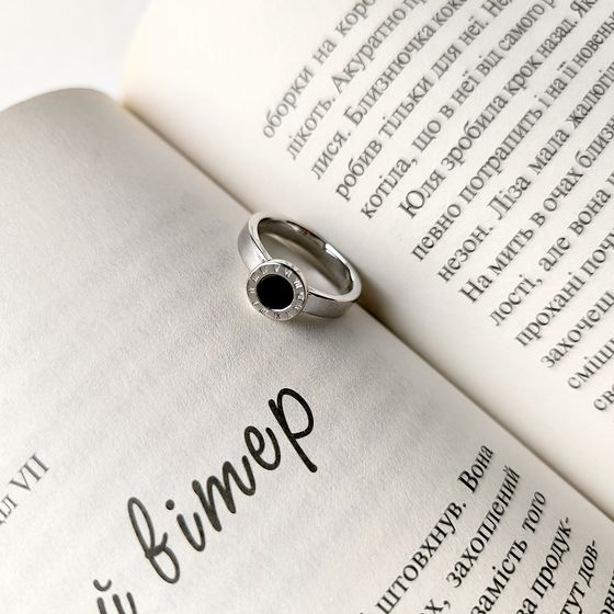 Silver ring with onyx