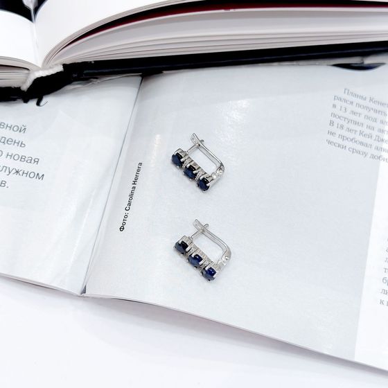 Серебряные серьги с сапфиром, фианитами
