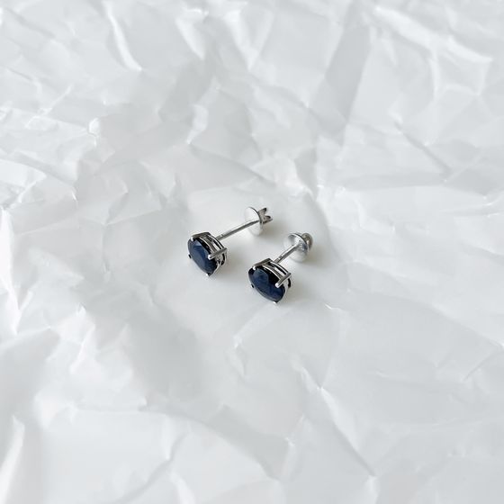 Silver earrings with sapphire 3.192ct