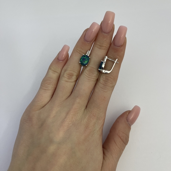 Серебряные серьги с опалом