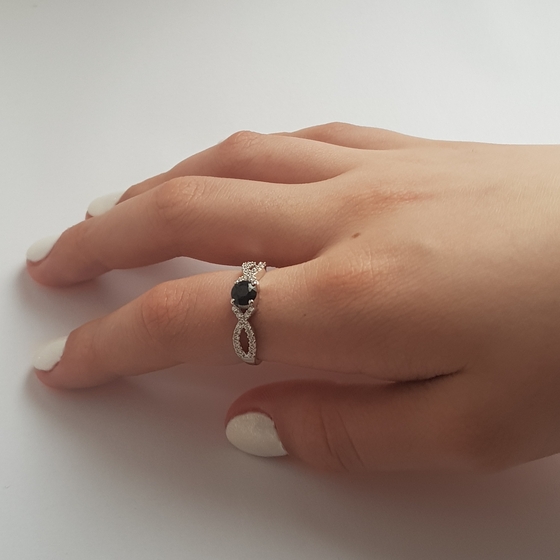 Серебряное кольцо с сапфиром nano 0.93ct