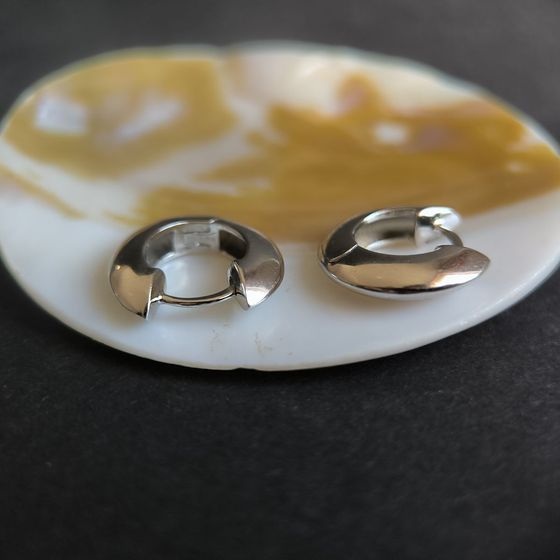 Серебряные серьги без камней