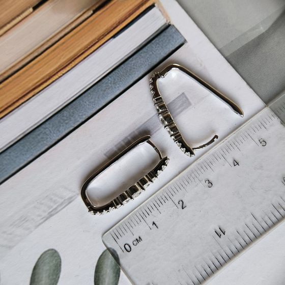 Серебряные серьги с фианитами