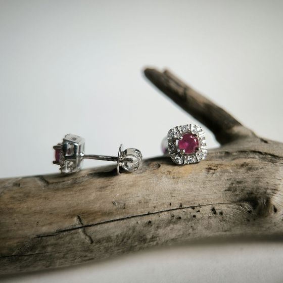 Серебряные серьги с рубином 1.045ct