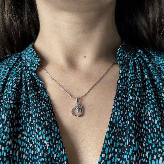 Серебряная подвеска с фианитами