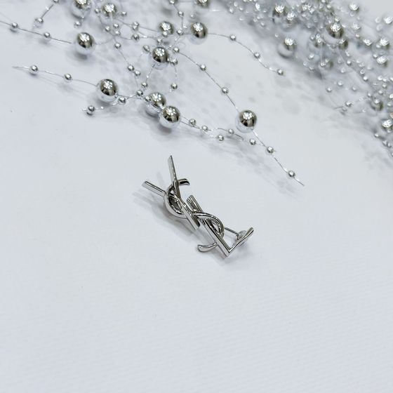 Silver brooch without stones
