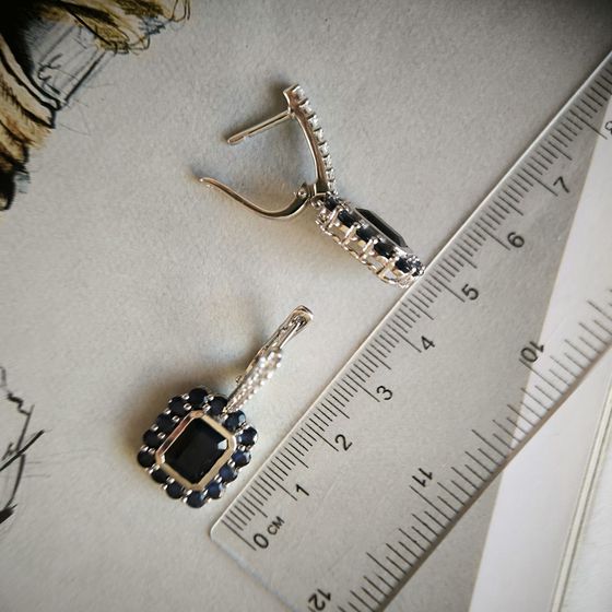 Срібні сережки з сапфіром 10.745ct, фіанітами