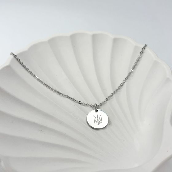Silver necklace without stones
