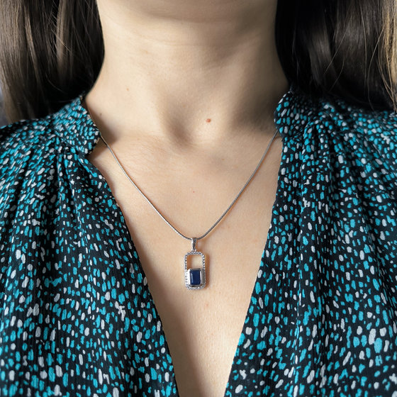 Серебряная подвеска с сапфиром 1.627ct, фианитами