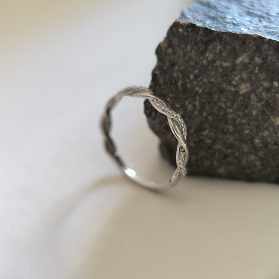 Silver ring with cubic zirconia