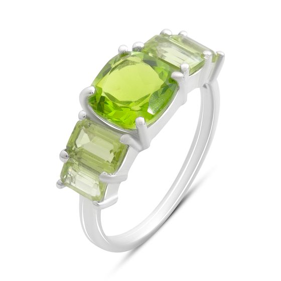 Silver ring with chrysolite