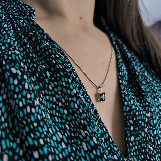 Серебряная подвеска с топазом Лондон Блю 1.358ct