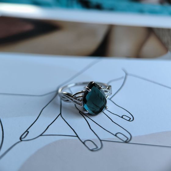 Серебряное кольцо с топазом Лондон Блю 2.892ct