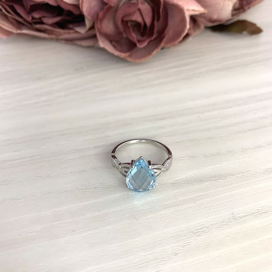 Серебряное кольцо с топазом 8.094ct
