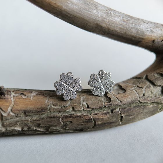 Срібні сережки з фіанітами