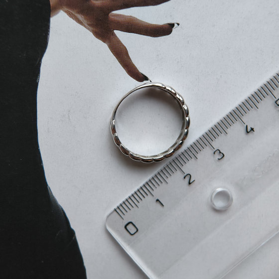 Серебряное кольцо без камней