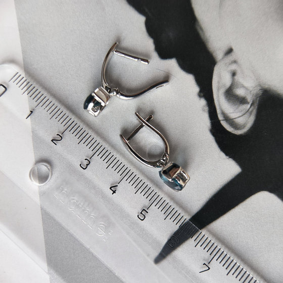 Серебряные серьги с топазом Лондон Блю 1.65ct