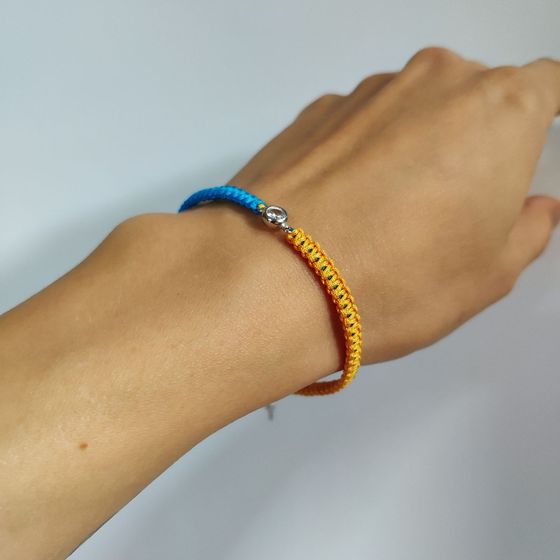 Silver bracelet with phianites