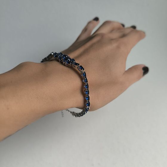 Silver bracelet with sapphire nano 5.738ct