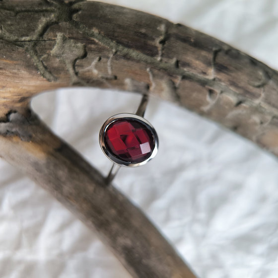 Серебряное кольцо с гранатом nano 2.165ct