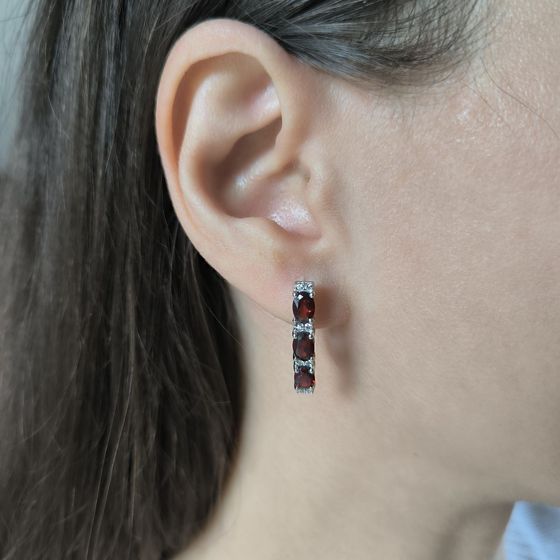 Silver earrings with garnet 3.642ct