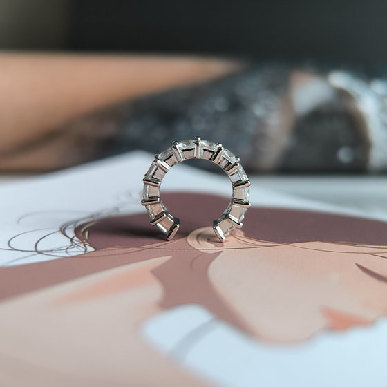 Серебряные серьги с фианитами