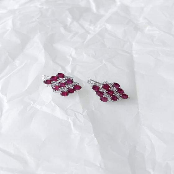 Silver earrings with ruby 7.101ct