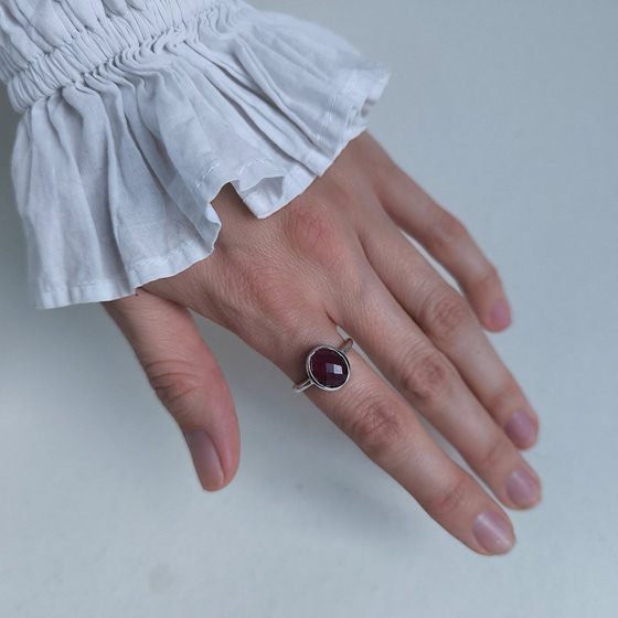 Серебряное кольцо с рубином 3.5ct