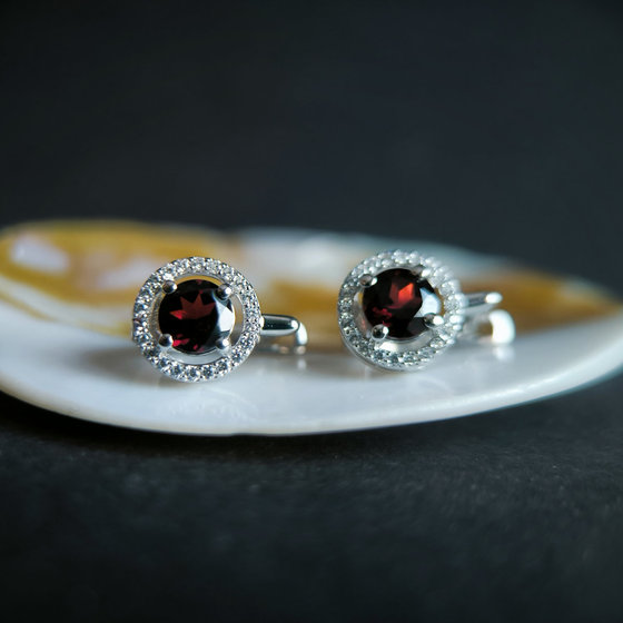 Срібні сережки з гранатом 2.409ct