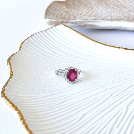 Silver ring with ruby, fianites