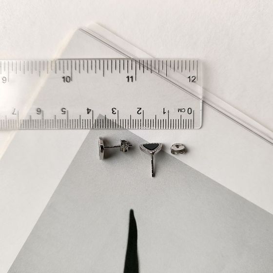 Серебряные серьги с фианитами