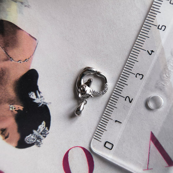 Серебряная подвеска с фианитами