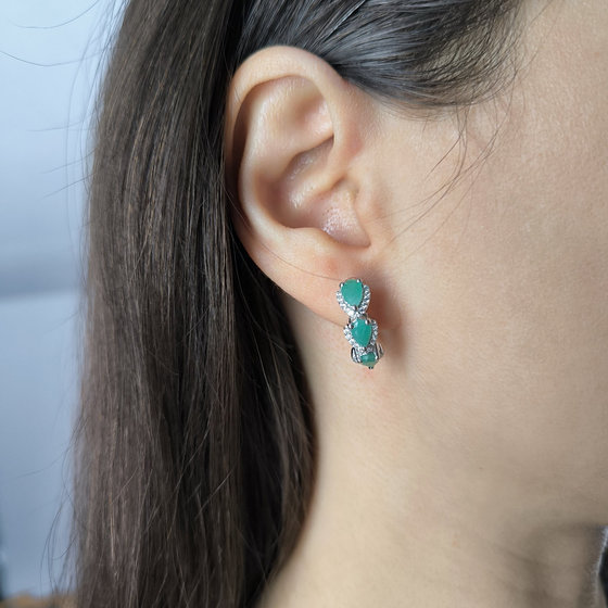 Серебряные серьги с изумрудом 2.864ct