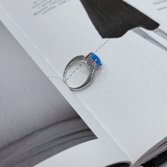 Серебряное кольцо с опалом 0.975ct, фианитами