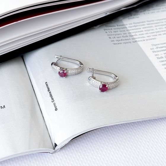 Срібні сережки з рубіном 1.784ct, фіанітами