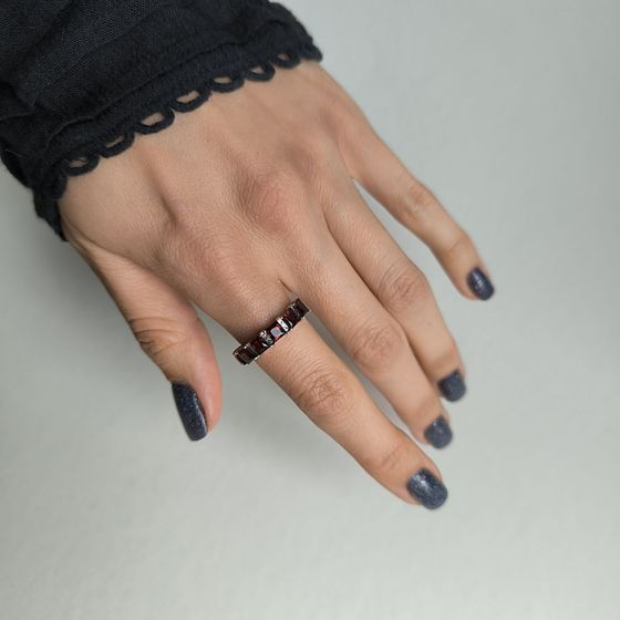 Серебряное кольцо с гранатом 2.617ct