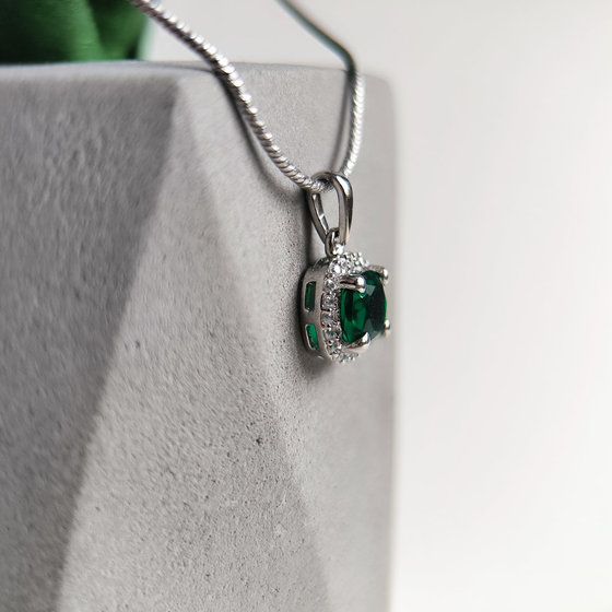 Серебряная подвеска с изумрудом nano 1.115ct