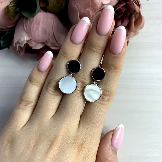 Серебряные серьги с емаллю