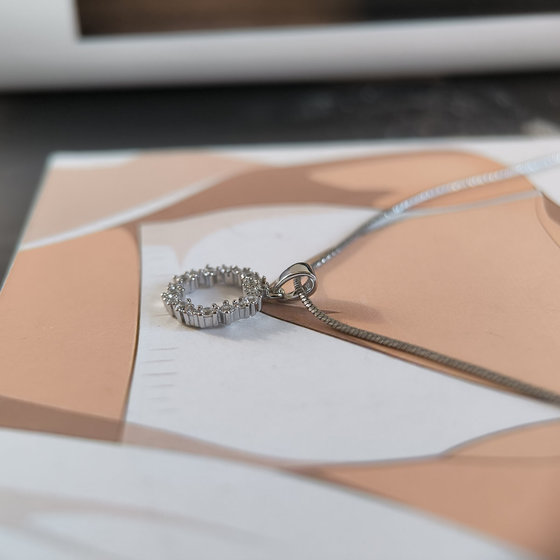 Серебряная подвеска с фианитами