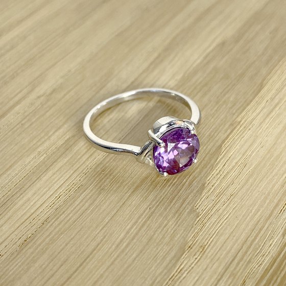 Серебряное кольцо с александритом