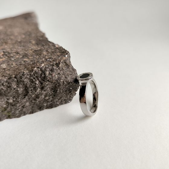 Silver ring with onyx