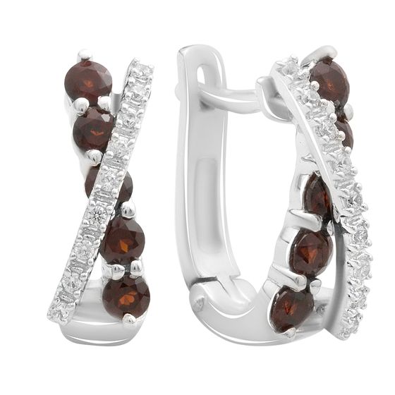 Sterling silver earrings with 1.556ct garnet, pianites