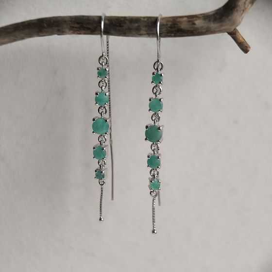 Silver earrings with emerald 2.447ct