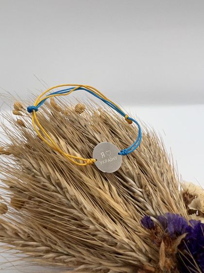 Silver bracelet without stones