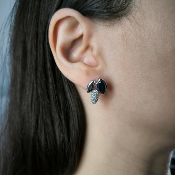 Silver earrings with sapphire 3.326ct, cubic zirconia