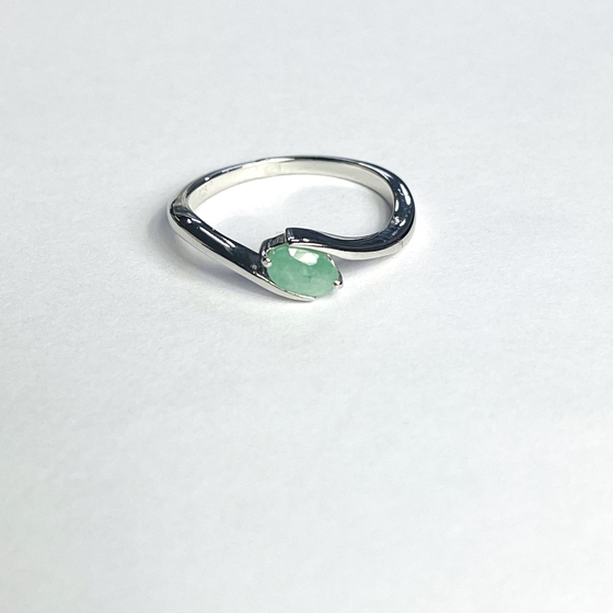 Серебряное кольцо с изумрудом 0.48ct