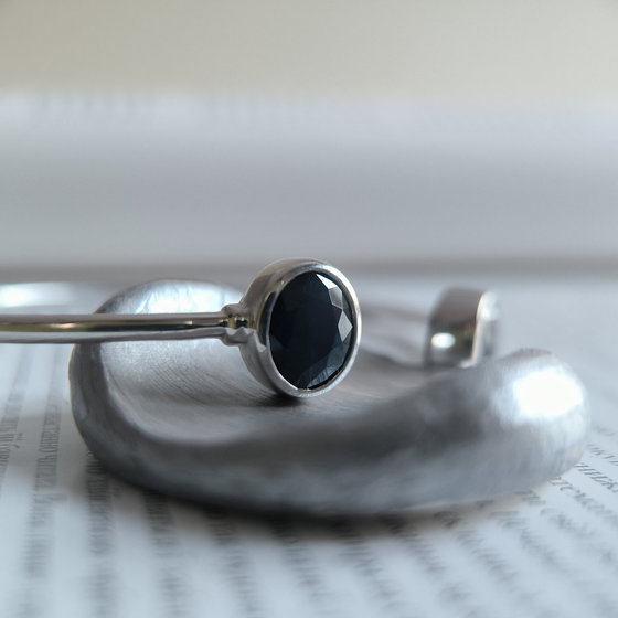 Срібний браслет з сапфіром 6.438ct