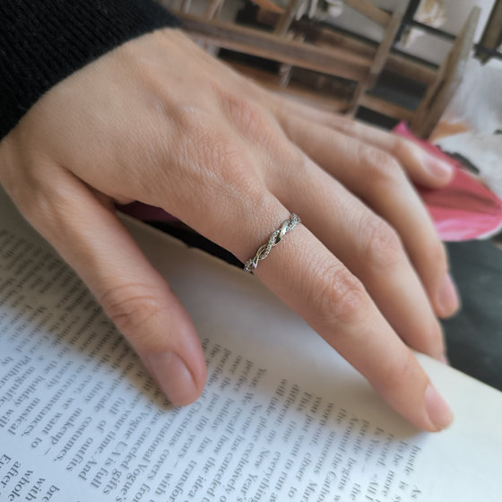 Silver ring with cubic zirconia